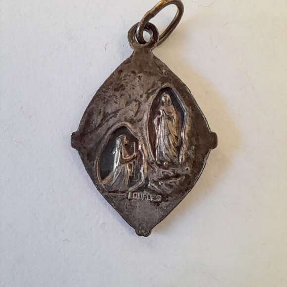 Vintage Virgin Mary Charm Blue Enamel Pendant Silver Tone Christian Lourdes - Picture 4 of 11